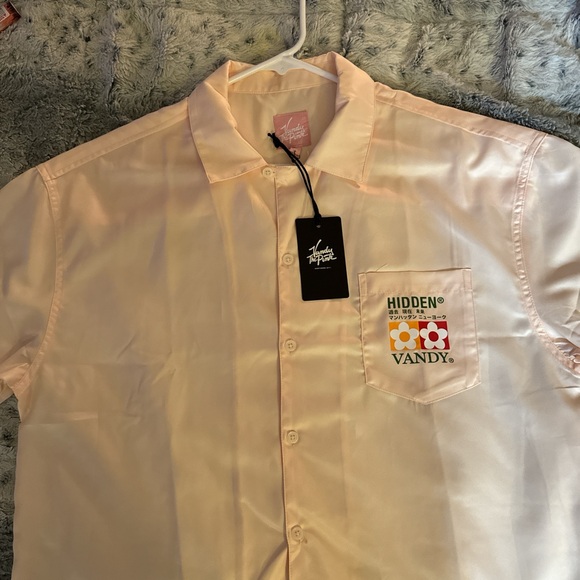 Men’s or Women’s Vandy The Pink and Hidden NY Collab! Men’s size Medium 🔥